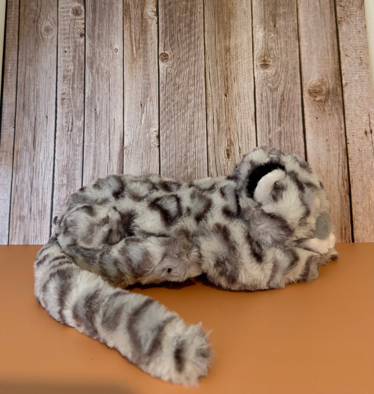 Snow Leopard 25cm